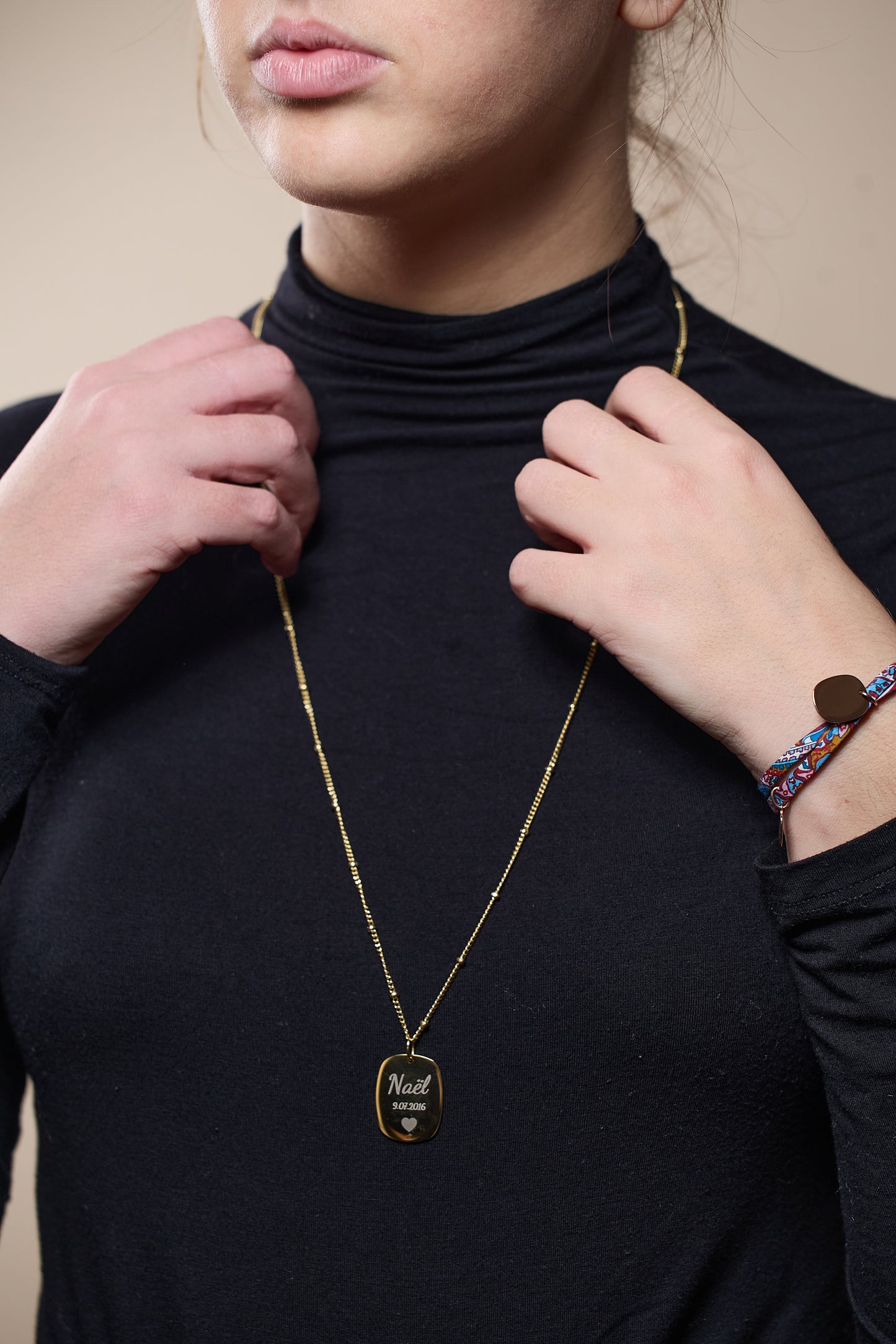 Médaillon Plaque Personnalisé - 3 Tailles & 3 Finitions - Gravure Recto Verso possible